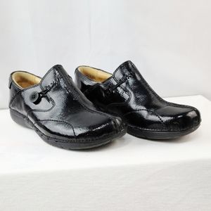 Clarks Black Unstructured Loafer Slip-on Shoes